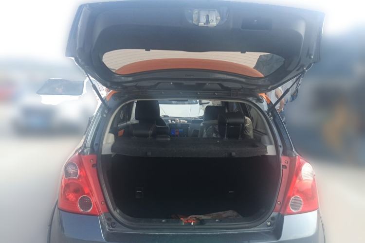 Used Suzuki Swift 2016 1.5L Automatic Fashionable Coolplay Edition Trunk