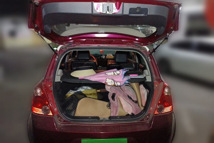 Used Suzuki Swift 2016 1.5L Automatic Fashionable Coolplay Edition Trunk