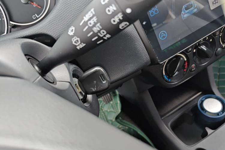 Used Suzuki Swift 2016 1.5L Automatic Fashionable Coolplay Edition Vehicle Key