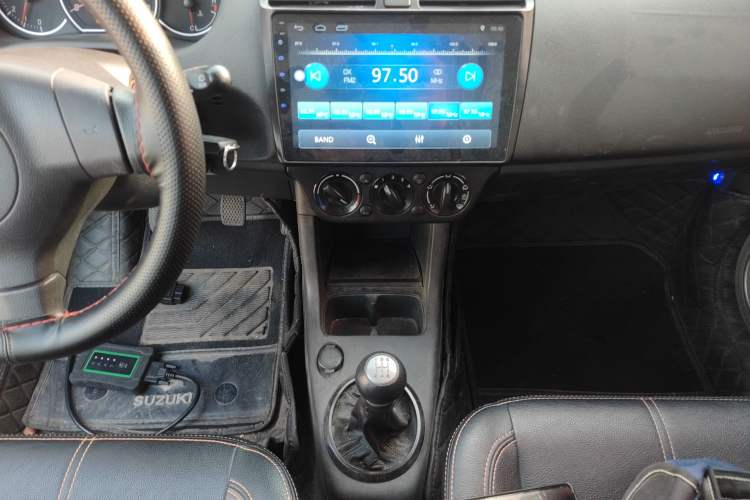 Used Suzuki Swift 2016 1.5L Manual Fashion Edition Cool Play Version Audio And AC Panel