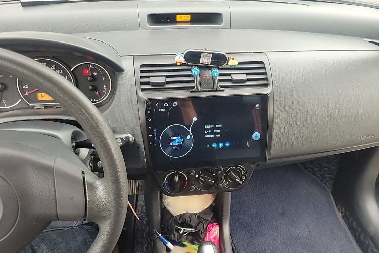 Used Suzuki Swift 2016 1.5L Automatic Fashionable Coolplay Edition Audio And AC Panel