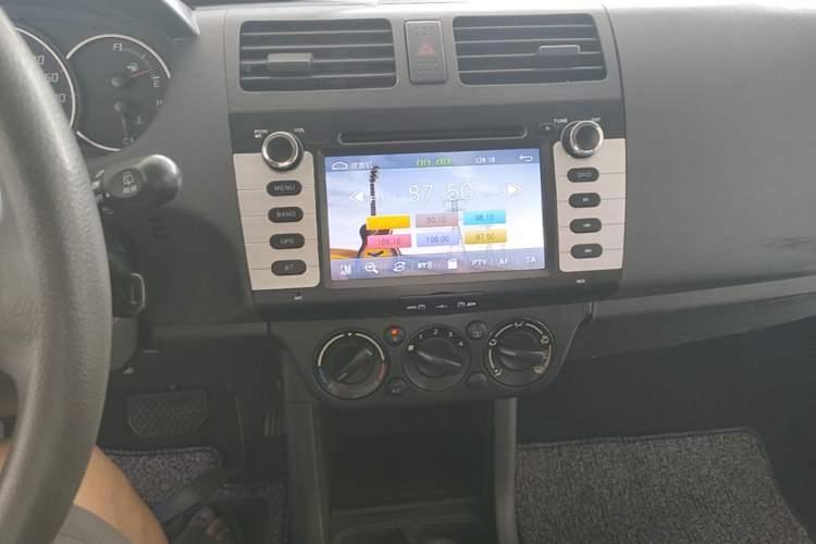Used Suzuki Swift 2016 1.5L Automatic Fashionable Coolplay Edition Audio And AC Panel