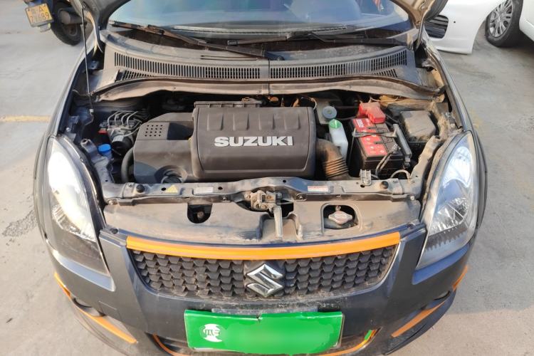Used Suzuki Swift 2016 1.5L Manual Fashion Edition Cool Play Version Engine Bay
