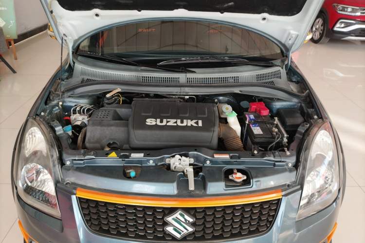 Used Suzuki Swift 2016 1.5L Automatic Fashionable Coolplay Edition Engine Bay
