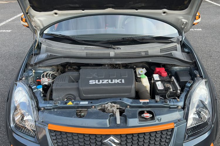 Used Suzuki Swift 2016 1.5L Automatic Fashionable Coolplay Edition Engine Bay