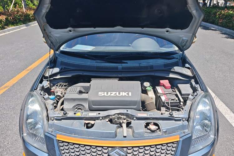 Used Suzuki Swift 2016 1.5L Automatic Fashionable Coolplay Edition Engine Bay