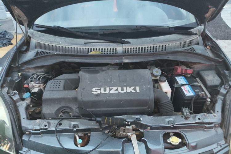 Used Suzuki Swift 2016 1.5L Manual Fashion Edition Cool Play Version Engine Bay