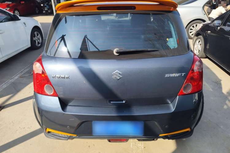 Used Suzuki Swift 2016 1.5L Automatic Fashionable Coolplay Edition Exterior 3