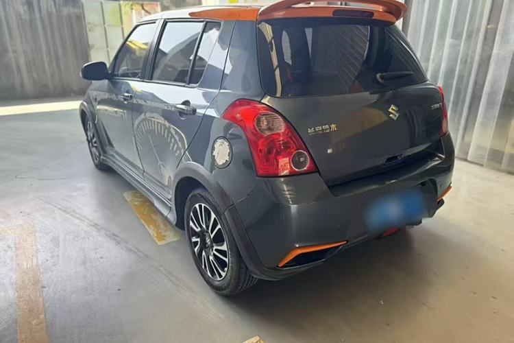 Used Suzuki Swift 2016 1.5L Automatic Fashionable Coolplay Edition Exterior 3