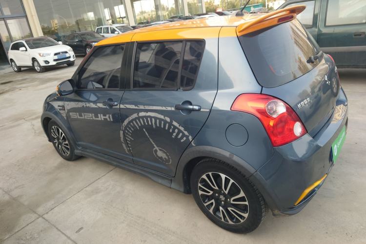 Used Suzuki Swift 2016 1.5L Automatic Fashionable Coolplay Edition Exterior 3