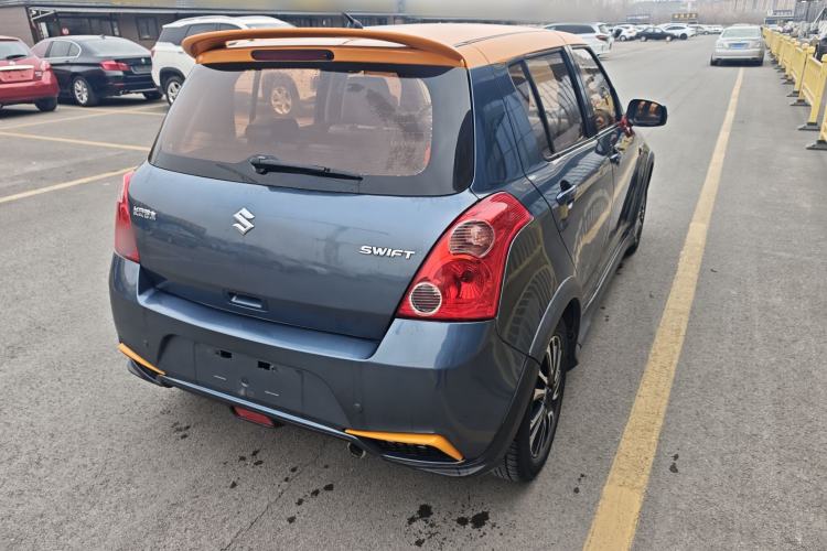 Used Suzuki Swift 2016 1.5L Automatic Fashionable Coolplay Edition Exterior 4
