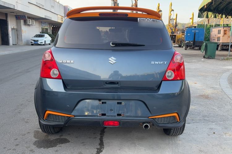 Used Suzuki Swift 2016 1.5L Automatic Fashionable Coolplay Edition Exterior 4
