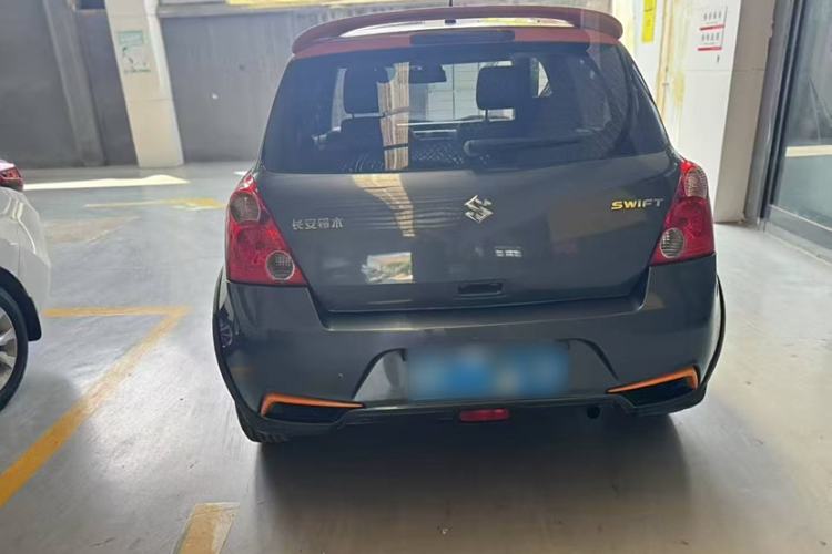 Used Suzuki Swift 2016 1.5L Automatic Fashionable Coolplay Edition Exterior 4
