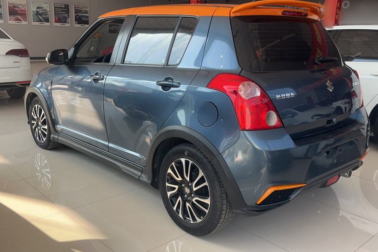 Used Suzuki Swift 2016 1.5L Automatic Fashionable Coolplay Edition Exterior 5