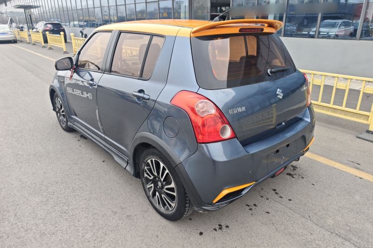 Used Suzuki Swift 2016 1.5L Automatic Fashionable Coolplay Edition Exterior 5