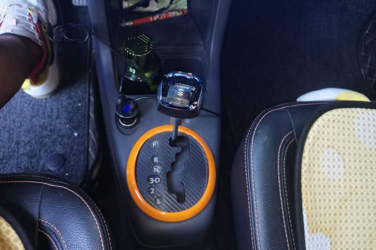 Used Suzuki Swift 2016 1.5L Automatic Fashionable Coolplay Edition Gear Lever