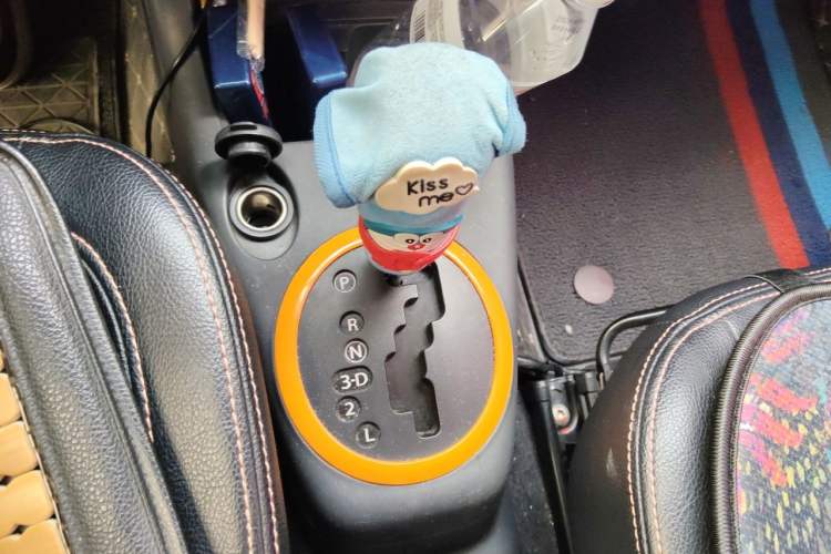 Used Suzuki Swift 2016 1.5L Automatic Fashionable Coolplay Edition Gear Lever