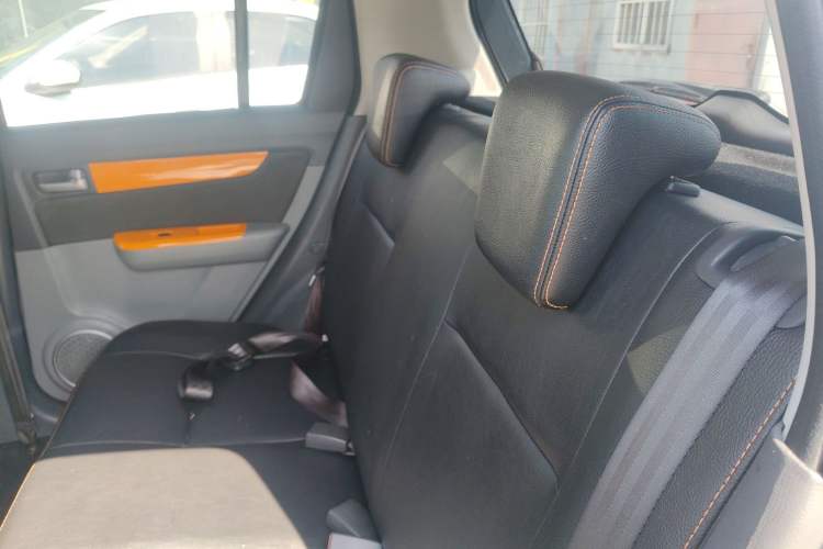 Used Suzuki Swift 2016 1.5L Automatic Fashionable Coolplay Edition Interior 1