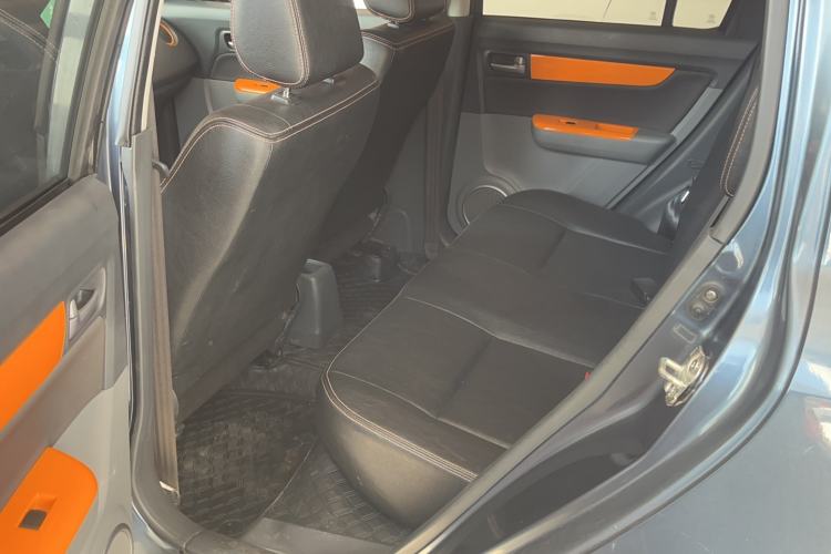 Used Suzuki Swift 2016 1.5L Automatic Fashionable Coolplay Edition Interior 2