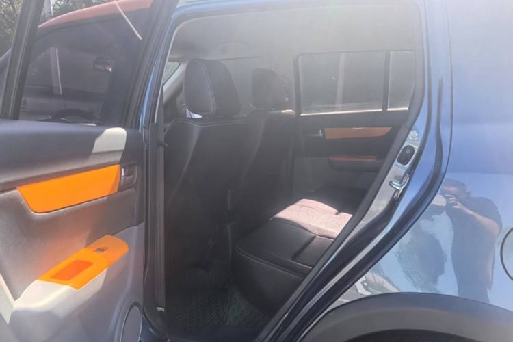 Used Suzuki Swift 2016 1.5L Automatic Fashionable Coolplay Edition Interior 2
