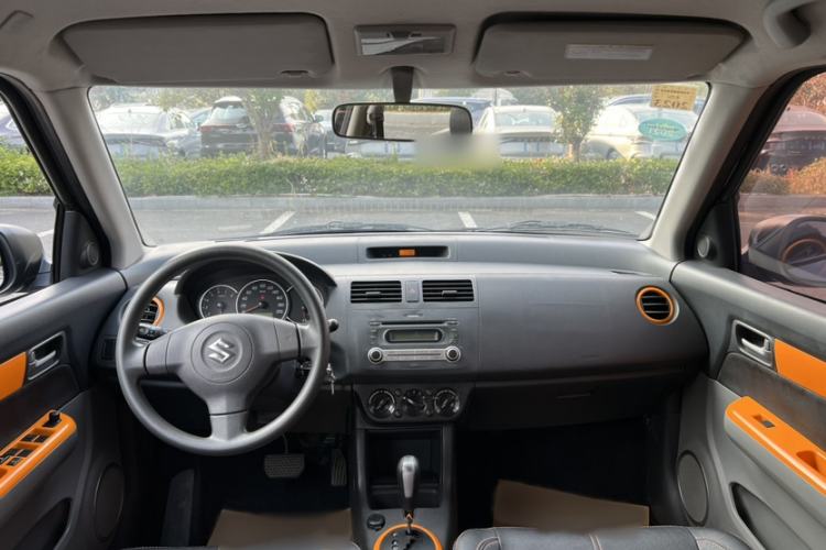 Used Suzuki Swift 2016 1.5L Automatic Fashionable Coolplay Edition Interior 3