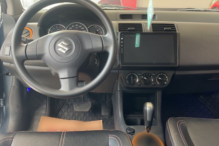 Used Suzuki Swift 2016 1.5L Automatic Fashionable Coolplay Edition Interior 4