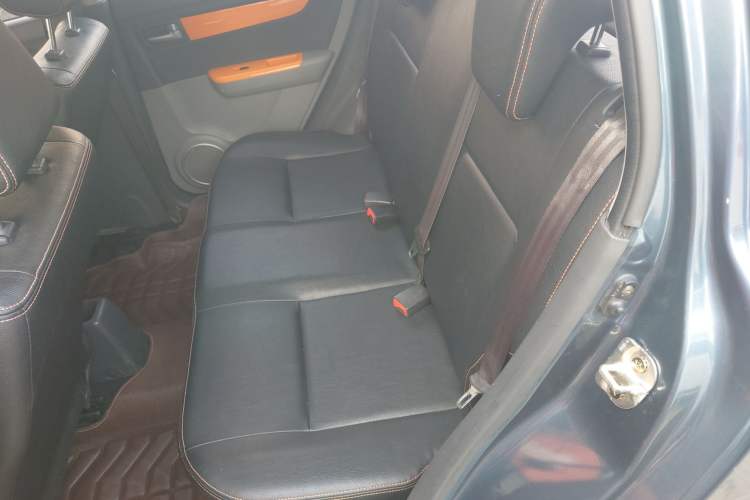 Used Suzuki Swift 2016 1.5L Automatic Fashionable Coolplay Edition Interior 4