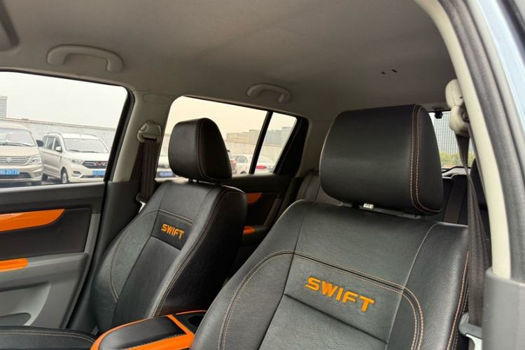Used Suzuki Swift 2016 1.5L Automatic Fashionable Coolplay Edition Interior 8