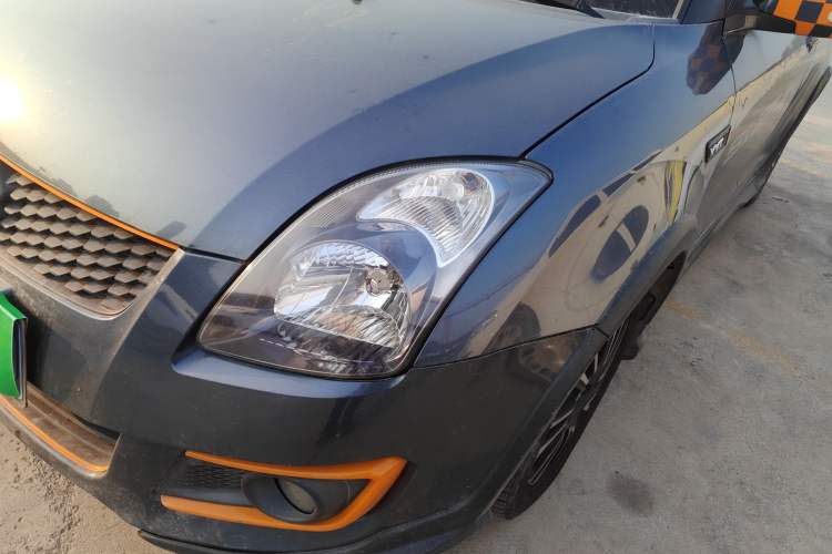 Used Suzuki Swift 2016 1.5L Manual Fashion Edition Cool Play Version Left Front Headlight