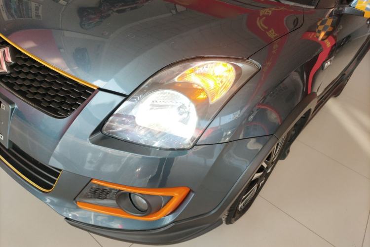 Used Suzuki Swift 2016 1.5L Automatic Fashionable Coolplay Edition Left Front Headlight