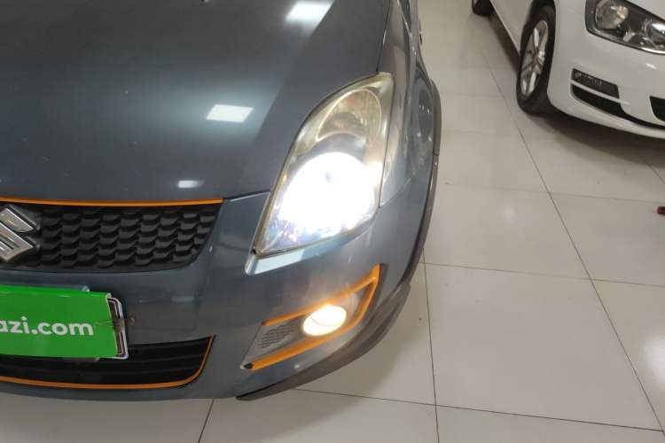 Used Suzuki Swift 2016 1.5L Automatic Fashionable Coolplay Edition Left Front Headlight