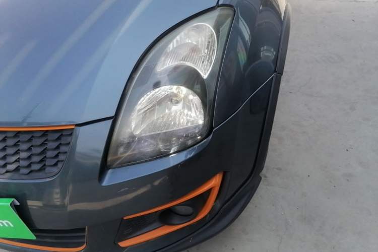 Used Suzuki Swift 2016 1.5L Automatic Fashionable Coolplay Edition Left Front Headlight