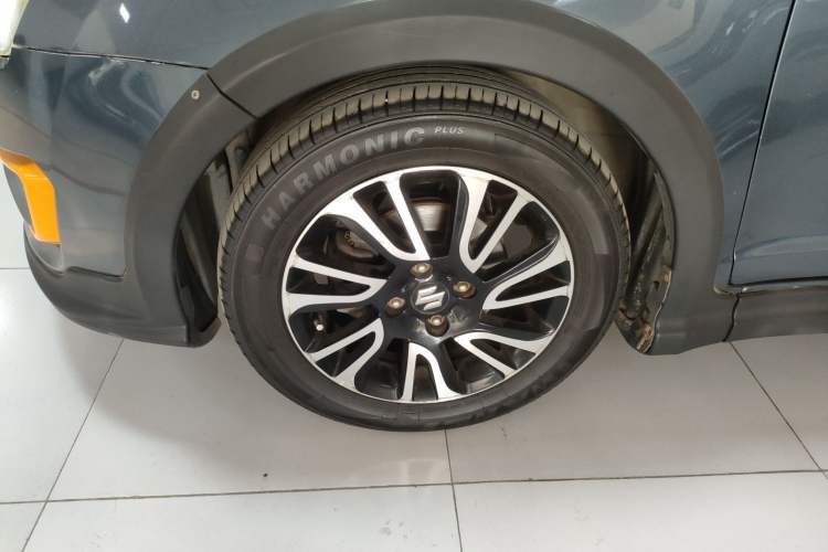 Used Suzuki Swift 2016 1.5L Automatic Fashionable Coolplay Edition Left Front Wheel Hub