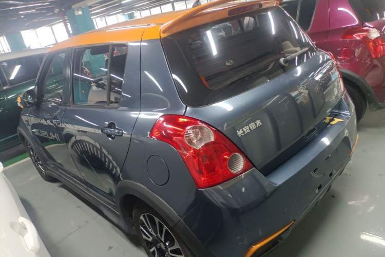 Used Suzuki Swift 2016 1.5L Manual Fashion Edition Cool Play Version Left Side