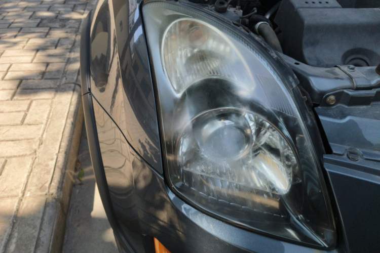 Used Suzuki Swift 2016 1.5L Automatic Fashionable Coolplay Edition Right Front Headlight