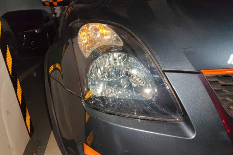 Used Suzuki Swift 2016 1.5L Automatic Fashionable Coolplay Edition Right Front Headlight