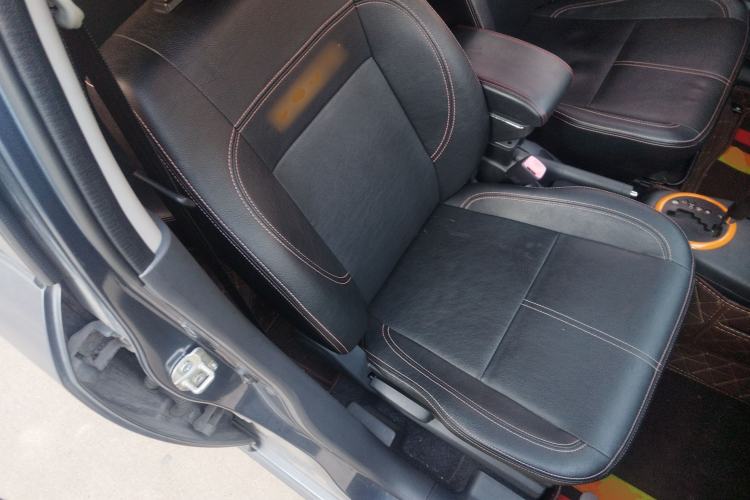 Used Suzuki Swift 2016 1.5L Automatic Fashionable Coolplay Edition Right Front Seat