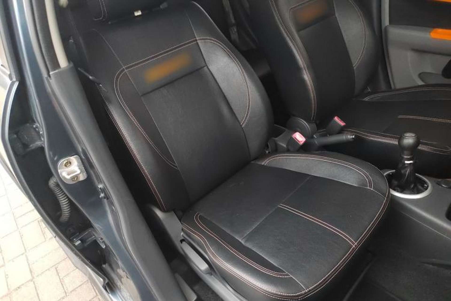 Used Suzuki Swift 2016 1.5L Manual Fashion Edition Cool Play Version Right Front Seat