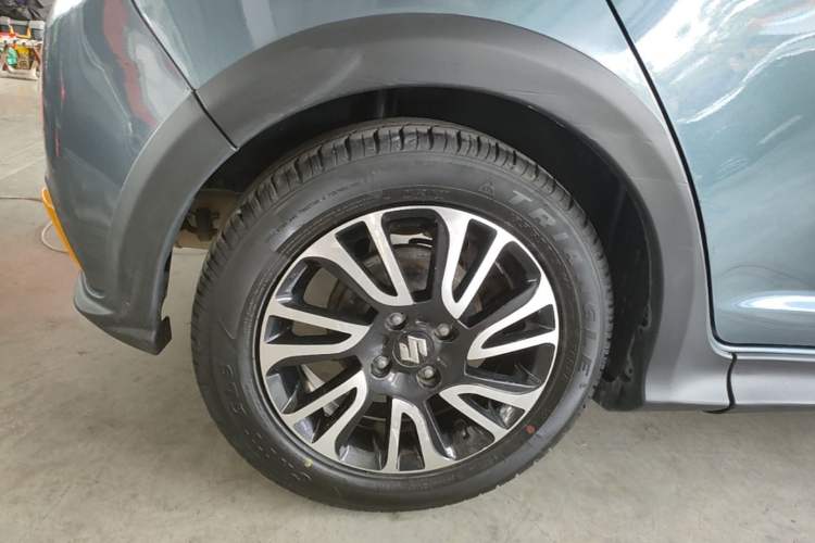 Used Suzuki Swift 2016 1.5L Automatic Fashionable Coolplay Edition Right Rear Wheel Hub