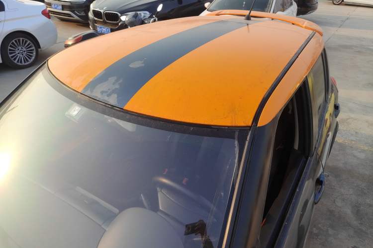 Used Suzuki Swift 2016 1.5L Manual Fashion Edition Cool Play Version Roof