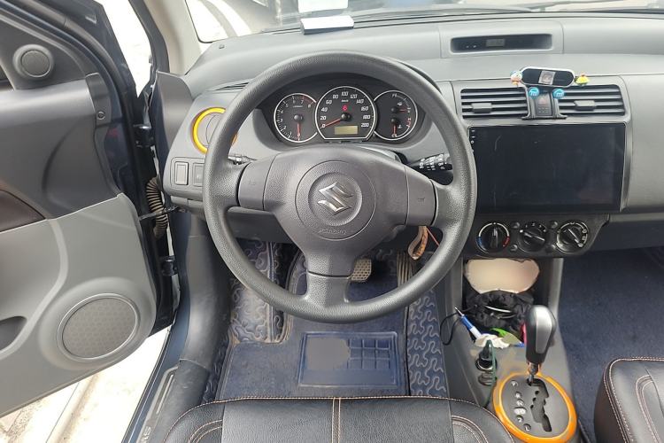 Used Suzuki Swift 2016 1.5L Automatic Fashionable Coolplay Edition Steering Wheel