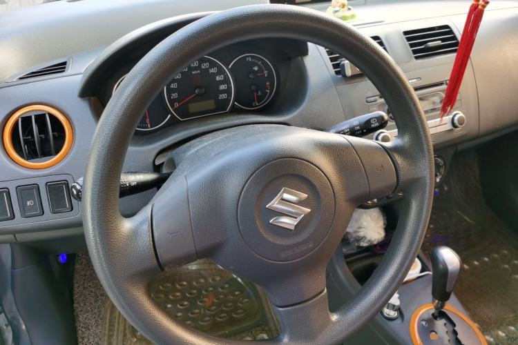 Used Suzuki Swift 2016 1.5L Automatic Fashionable Coolplay Edition Steering Wheel