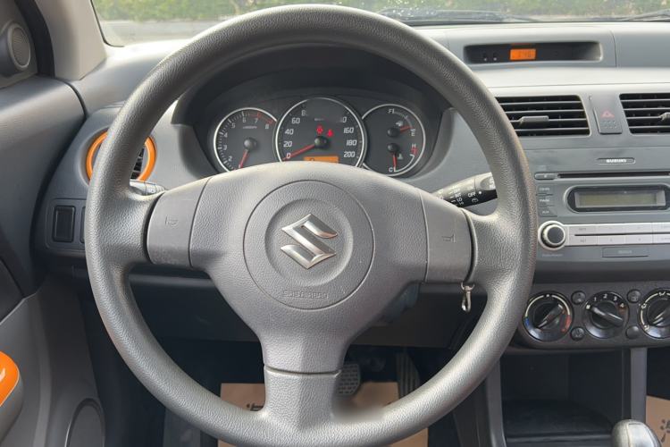 Used Suzuki Swift 2016 1.5L Automatic Fashionable Coolplay Edition Steering Wheel