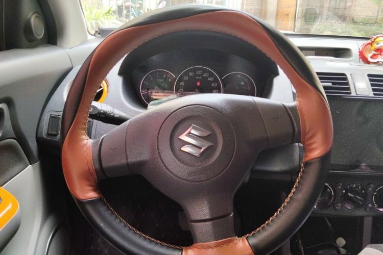 Used Suzuki Swift 2016 1.5L Automatic Fashionable Coolplay Edition Steering Wheel