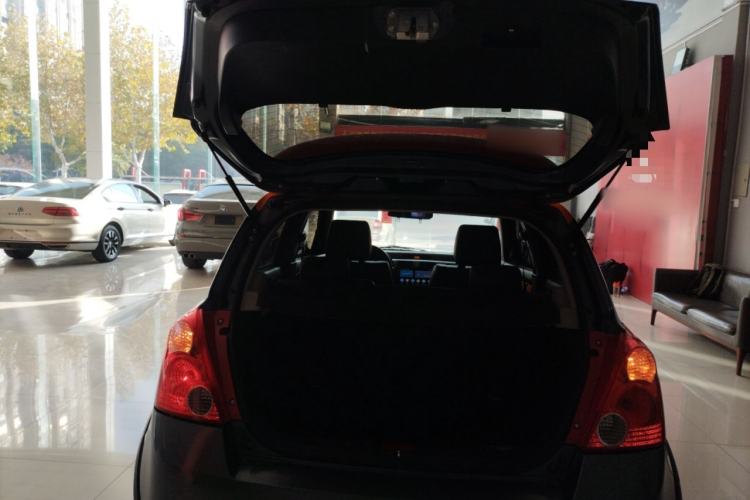 Used Suzuki Swift 2016 1.5L Automatic Fashionable Coolplay Edition Trunk