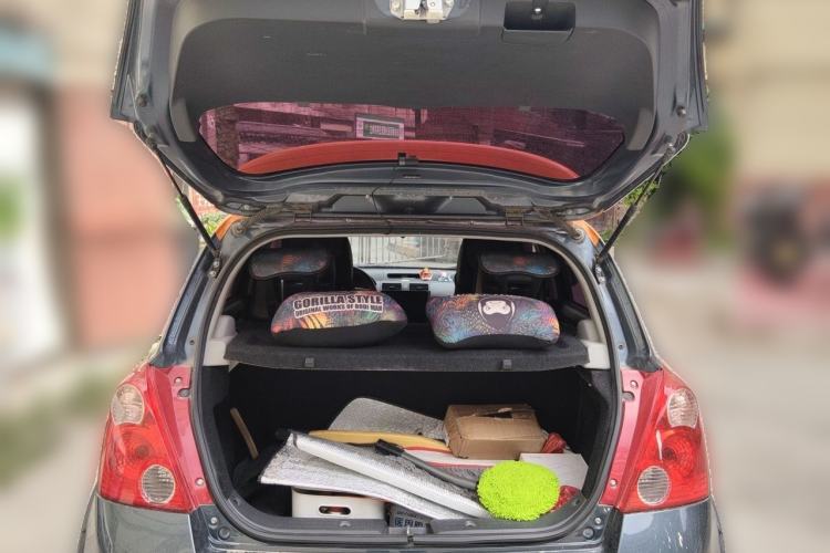 Used Suzuki Swift 2016 1.5L Automatic Fashionable Coolplay Edition Trunk