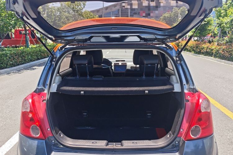 Used Suzuki Swift 2016 1.5L Automatic Fashionable Coolplay Edition Trunk