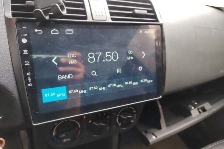 Used Suzuki Swift 2016 1.5L Automatic Fashionable Coolplay Edition Audio And AC Panel