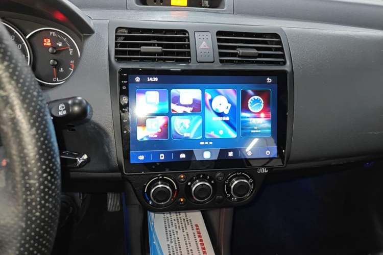 Used Suzuki Swift 2016 1.5L Automatic Fashionable Coolplay Edition Audio And AC Panel