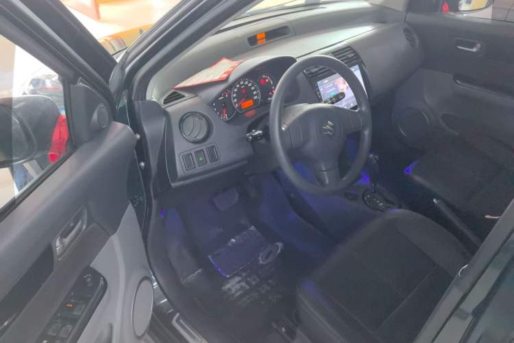Used Suzuki Swift 2016 1.5L Automatic Fashionable Coolplay Edition Driver Seat